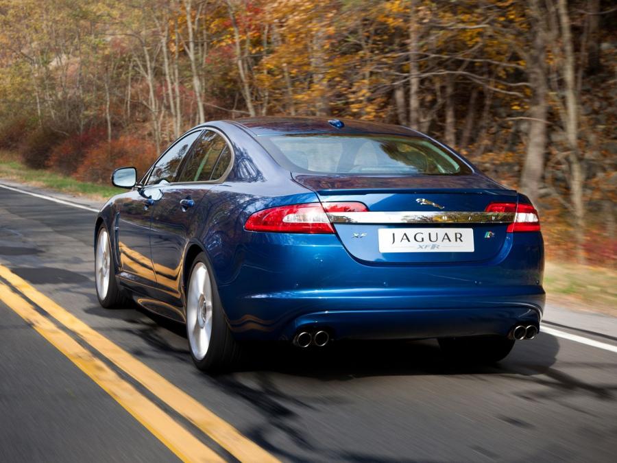  Jaguar XFR 2009 года  (US) (фото 6 из 16)